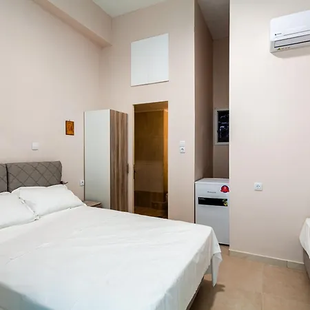 στούντιο στη στοά βαρβουτσή#9 Kalamata