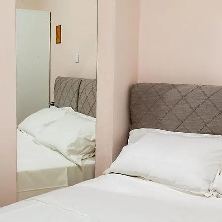 στούντιο στη στοά βαρβουτσή#9 Apartament