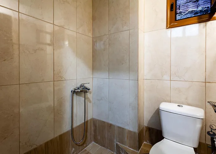 στούντιο στη στοά βαρβουτσή#9 Kalamata